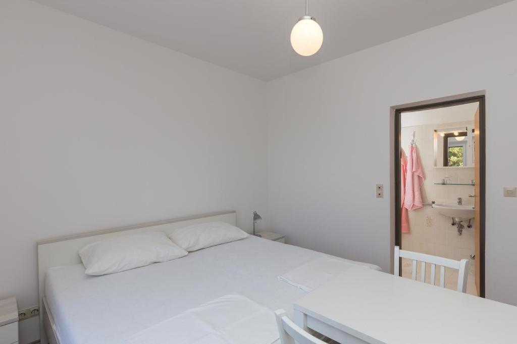 Rooms Villa Basica Saplunara Oda fotoğraf
