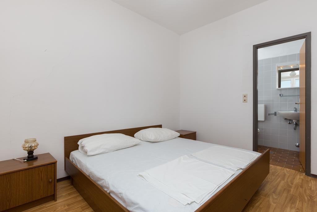 Rooms Villa Basica Saplunara Oda fotoğraf